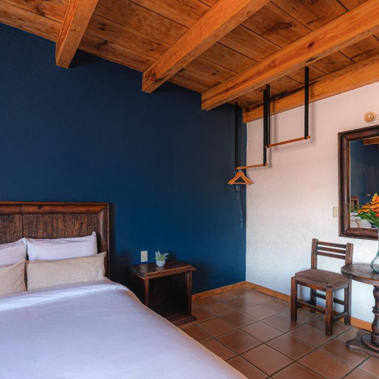 Docecuartos Hotel - Deluxe Zimmer mit Queensize-Bett - 2