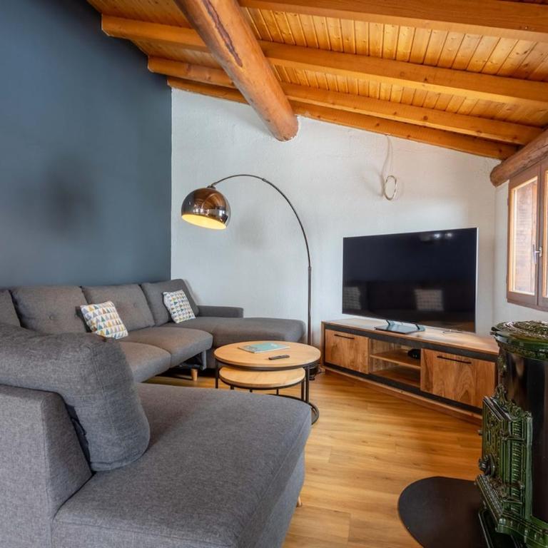 Beautiful family Apartt - Chalet with a view - Four-Bedroom House - 16