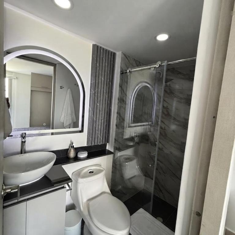 Oasis Familiar moderno con 3 Habitaciones y piscina - Three-Bedroom Apartment - 2