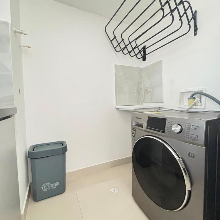 Oasis Familiar moderno con 3 Habitaciones y piscina - Three-Bedroom Apartment - 11
