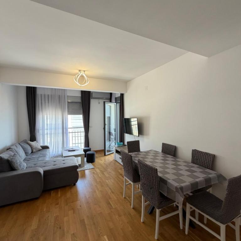 Apartment Musti - Apartman sa 2 Spavaće Sobe i Balkonom - 12