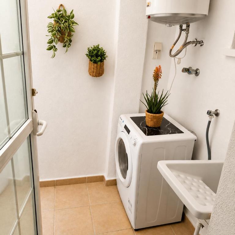 Gran Alacant Pool Retreat - Apartamento con vistas a la piscina - 31