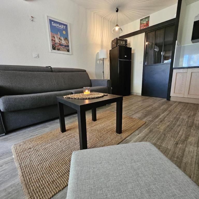 Studio avec piscine et place de parking prive - Studio - 3
