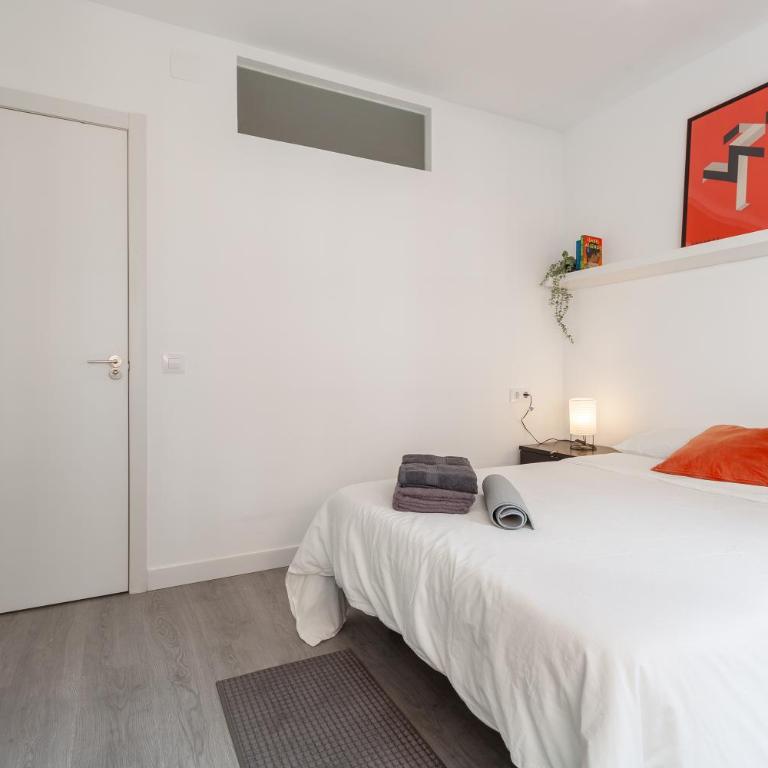 Barça Stadium - Modern 4 bedroom apartment - Camera Matrimoniale con Bagno in Comune - 1