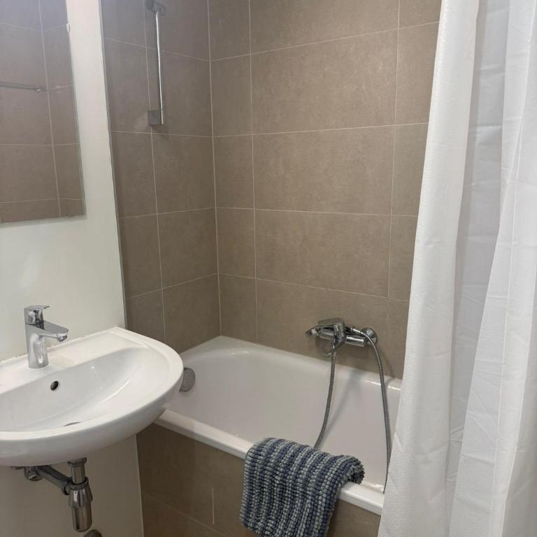 Geneva Convention - Appartement 2 Chambres - 16