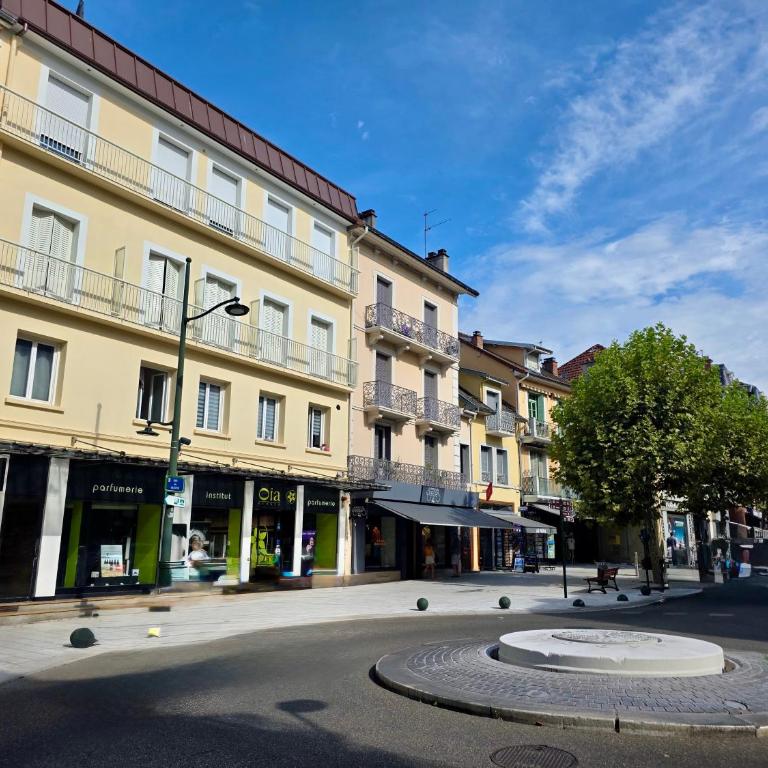 Grand T3 traversant avec 2 Balcons en Hypercentre - Appartement 2 Chambres Deluxe avec Balcon - 2