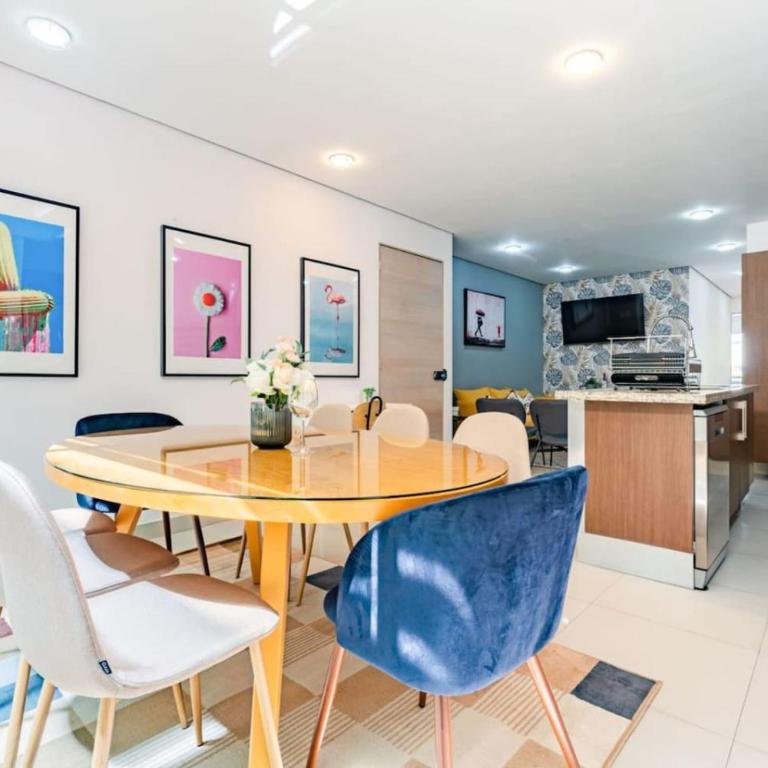 2 Condos in La Roma Parking, Perfect for Groups - Apartment - 3