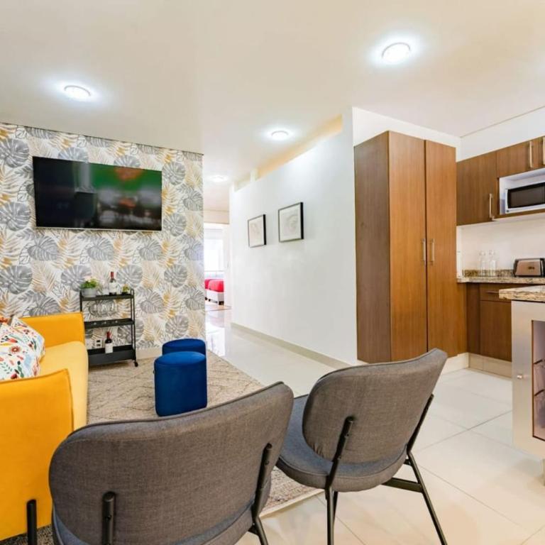 2 Condos in La Roma Parking, Perfect for Groups - Apartment - 17