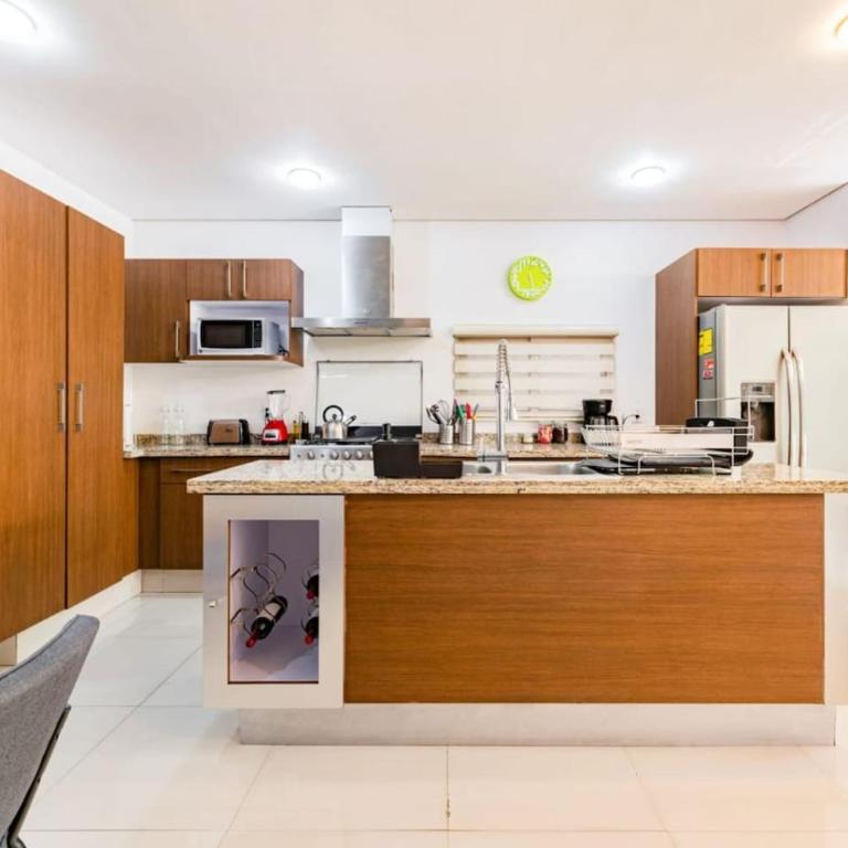 2 Condos in La Roma Parking, Perfect for Groups - Apartment - 21