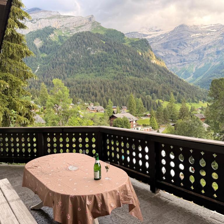 Cozy Le Lézard chalet with mountain view fireplace - Chalet mit 1 Schlafzimmer - 10