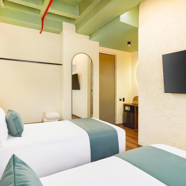 Urbit Garden Hotel - Twin Room - 6