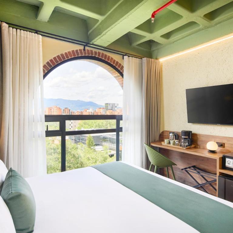 Urbit Garden Hotel - Superior King Room - 6