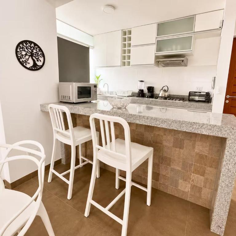 La Isla - Punta Hermosa by Vibrant - Three-Bedroom Apartment with Balcony - 12