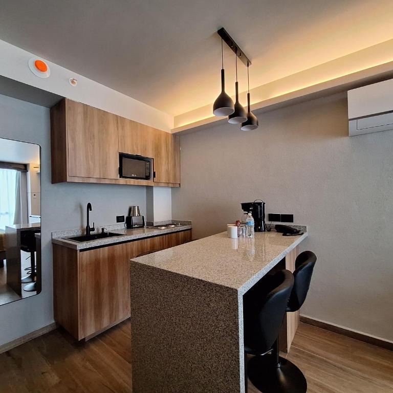 Hotel Block Suites - Superior Suite - 3
