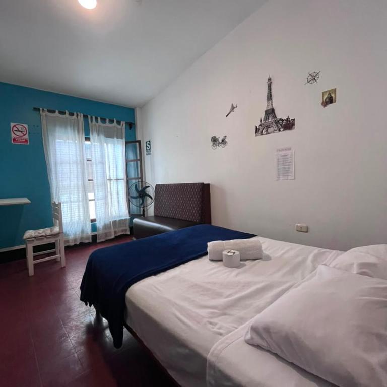 Wayra Hostel Huanchaco - Queen Room with Shared Bathroom - 11