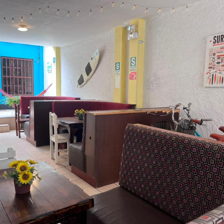 Wayra Hostel Huanchaco - Triple Room with Shared Bathroom - 9