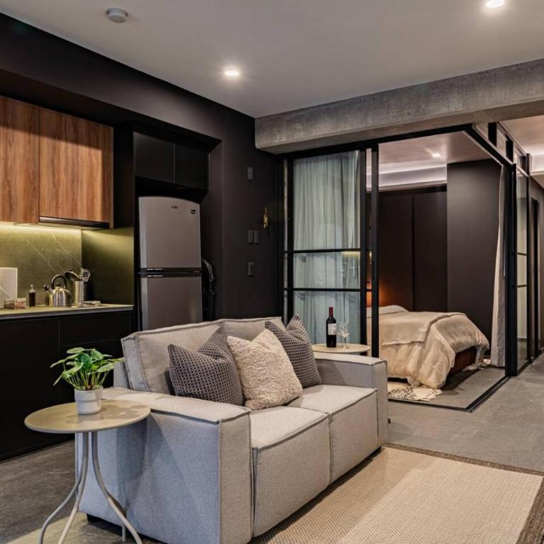 3 Units, 5BR with Gym and Rooftop - Appartement - 24