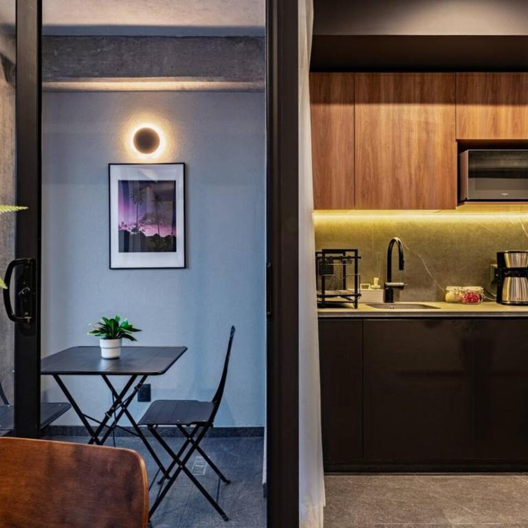 3 Units, 5BR with Gym and Rooftop - Appartement - 27