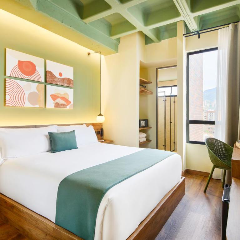 Urbit Garden Hotel - Standard King Room - 6