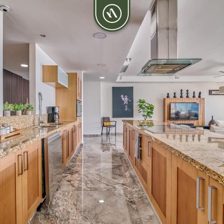 Beachview Luxury 3 BR Condo - Pools - Beach - Casa - 13
