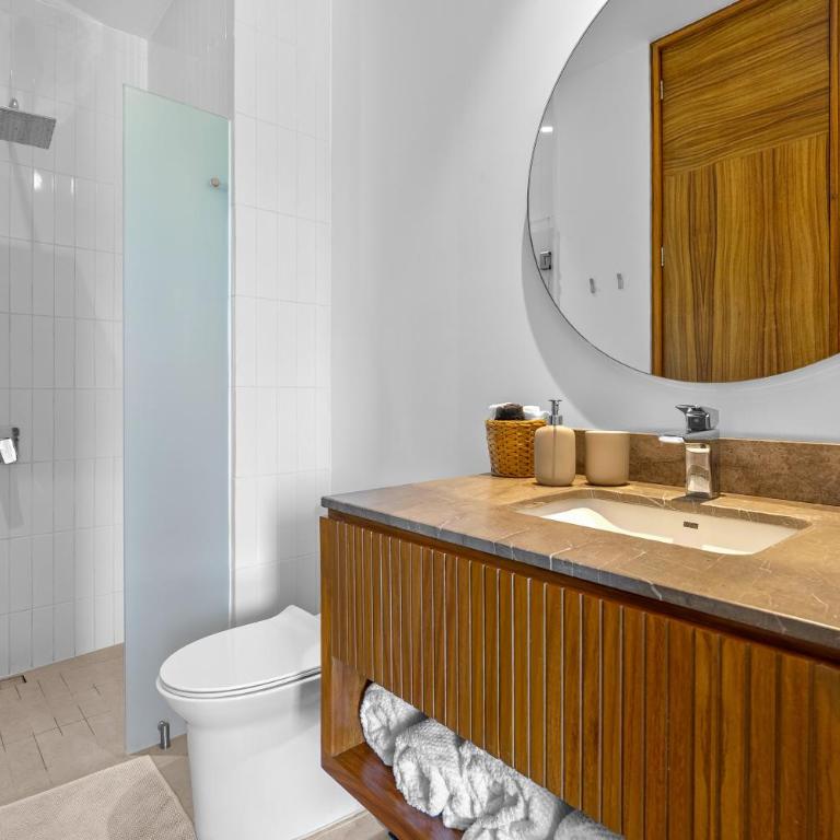 1BR Bucerías condo with pool, gym, balcony, WiFi, and beach views - Maison de Vacances - 20