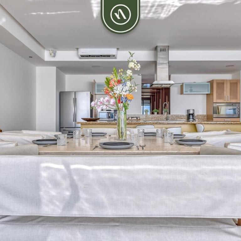 Beachview Luxury 3 BR Condo - Pools - Beach - Casa - 11