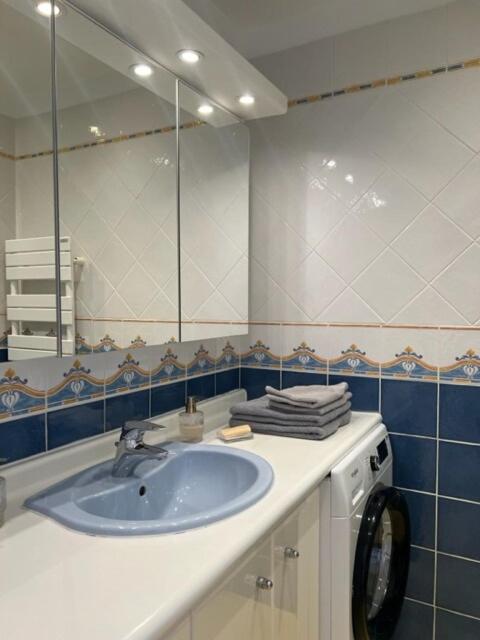 Sea View, Pool, Tennis, AC - Near Cannes - Appartement 2 Chambres - 28