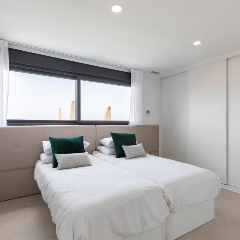 Luxury Townhouse, Infinity Pool & Ocean Views - Apartamento de 3 dormitorios con vistas al mar - 4