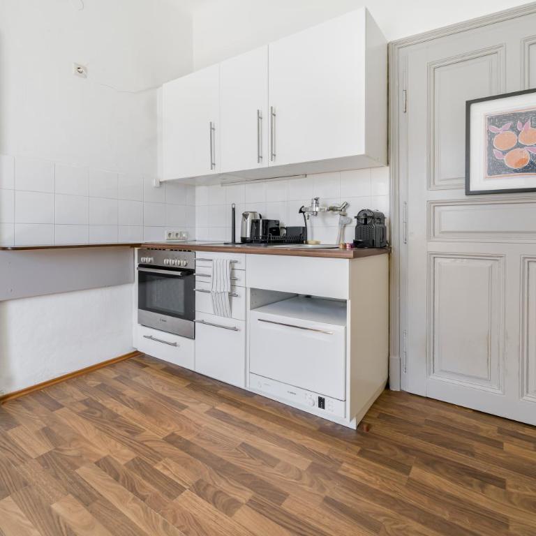 1-Zimmer-Apartment, 18 Min Altstadt, Smart TV - Apartment mit 2 Schlafzimmern und Gartenblick - 11