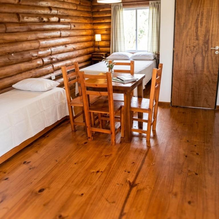 Cabañas de campo con pileta, cancha y quincho - Bungalow de un dormitorio - 11