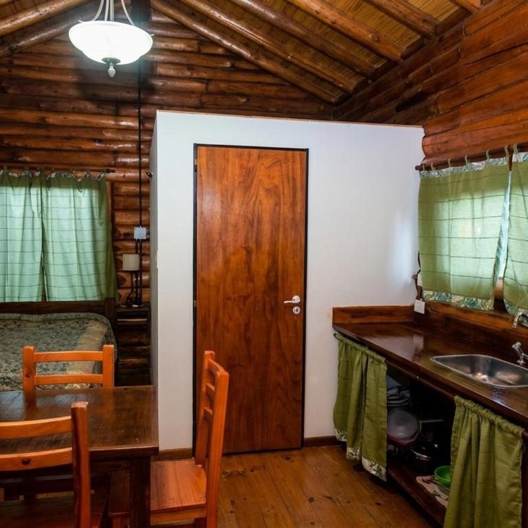 Cabañas de campo con pileta, cancha y quincho - Bungalow de un dormitorio - 15