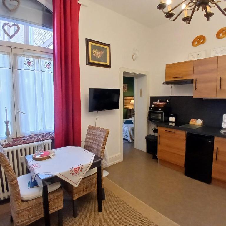 Coeur d'elsass Centre Ville avec parking - Appartement - Rez-de-Chaussée - 3