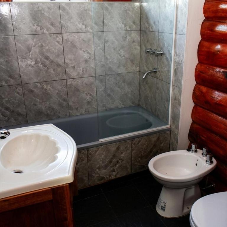 Cabañas de campo con pileta, cancha y quincho - Bungalow de 2 dormitorios - 2