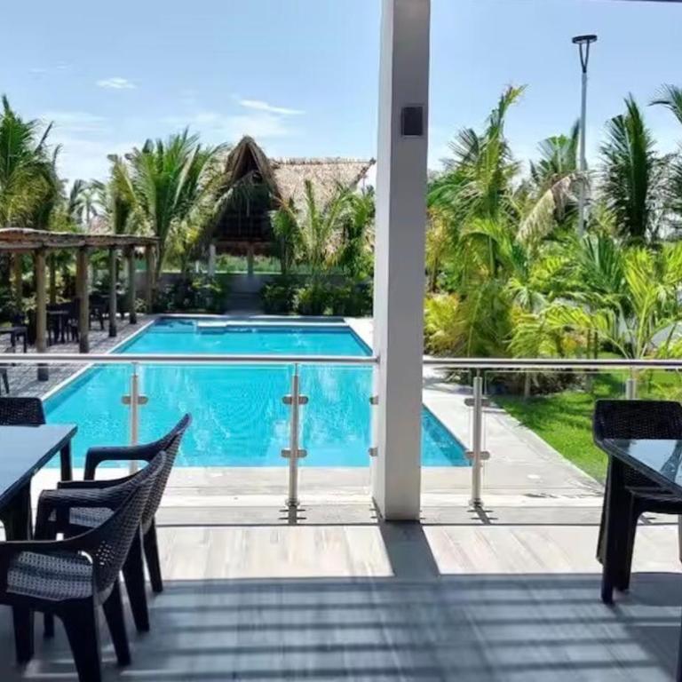 Departamento Acapulco Diamante & Beach Club - Three-Bedroom Apartment - 13