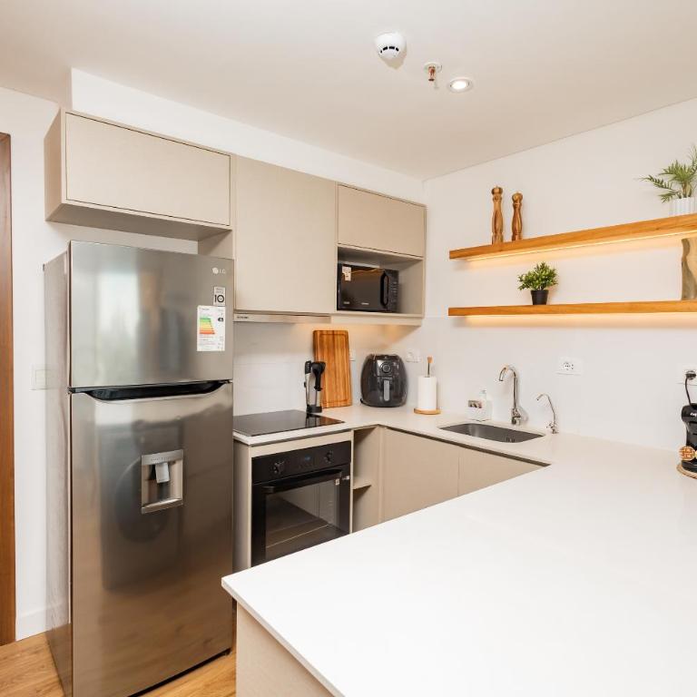 More Del Sol Residences - Apartamento de 1 Dormitorio con balcón y vistas a la ciudad - 12