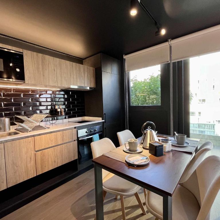 Modern Studio - City Views Fast Wifi & Parking - Apartment - 17