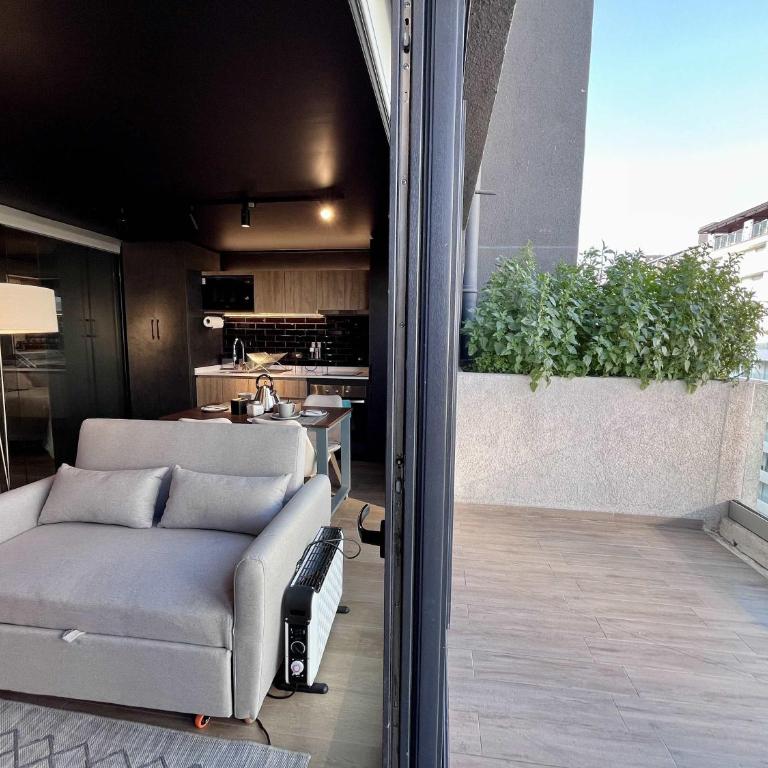 Modern Studio - City Views Fast Wifi & Parking - Apartment - 21
