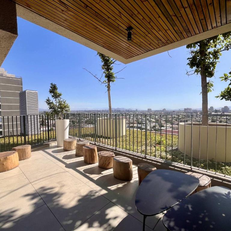 Modern Studio - City Views Fast Wifi & Parking - Apartment - 32