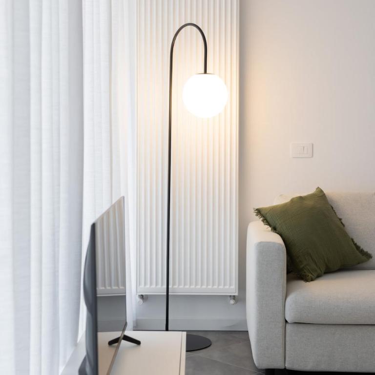 Private Parking - Manzoni Apartments - Appartamento con 2 Camere da Letto - 2