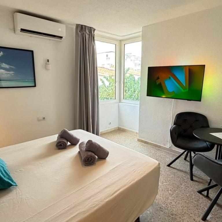Beach Apartment with pool - La Carihuela - Estudio con vistas al jardín - 4