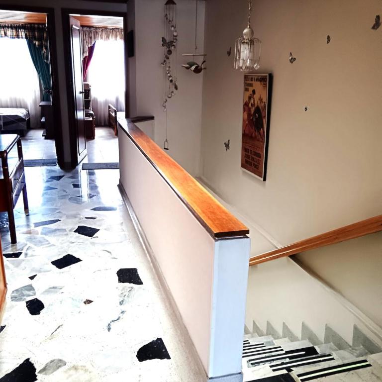 El Dorado Family Stay - Three-Bedroom House - 27