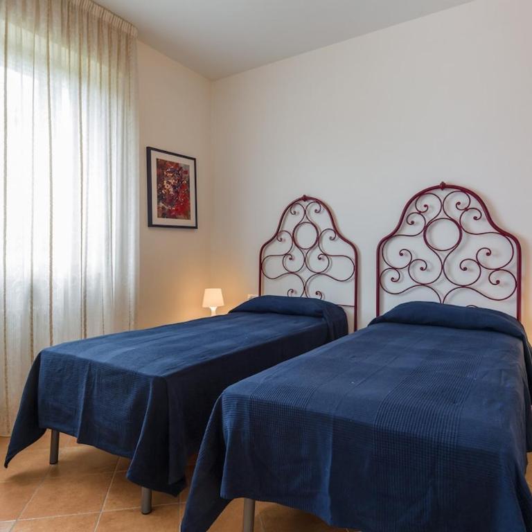 Two family villa - large garden, lake view, shared pool - Casa con 4 camere da letto - 18