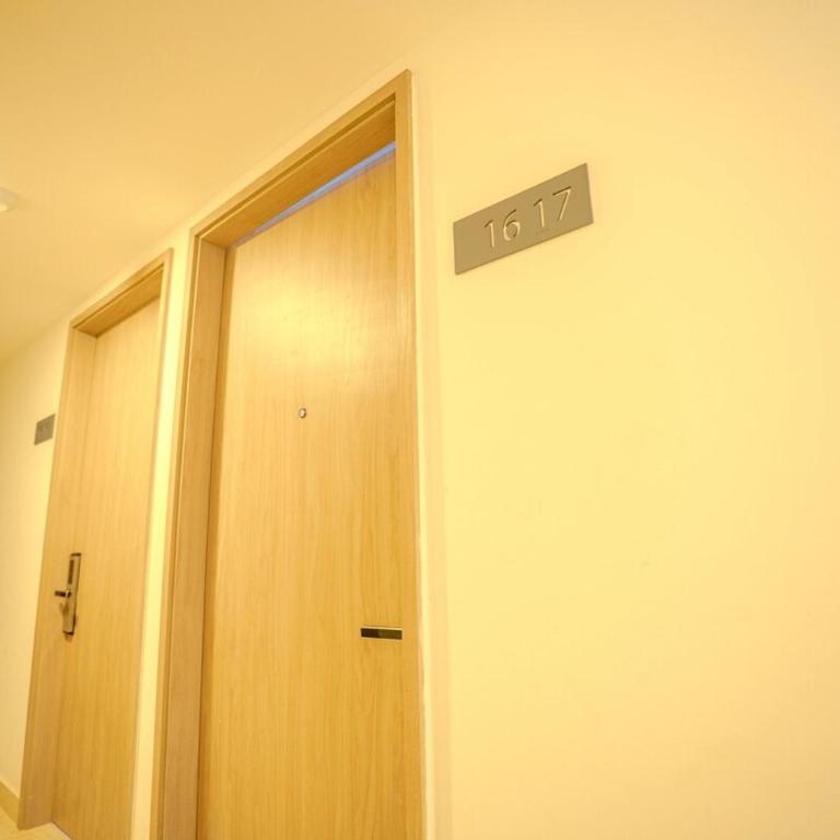 Mar de Luna en Apartamento en Cartagena Beach Resort cerca a la playa con piscina y jacuzzi - One-Bedroom Loft Apartment with One Queen Bed - 5