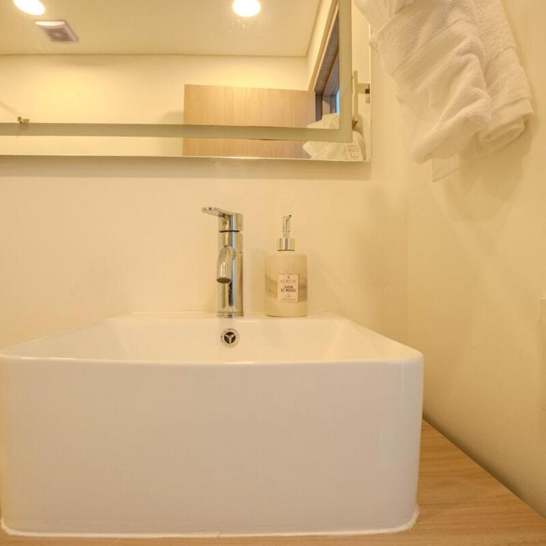 Mar de Luna en Apartamento en Cartagena Beach Resort cerca a la playa con piscina y jacuzzi - One-Bedroom Loft Apartment with One Queen Bed - 35