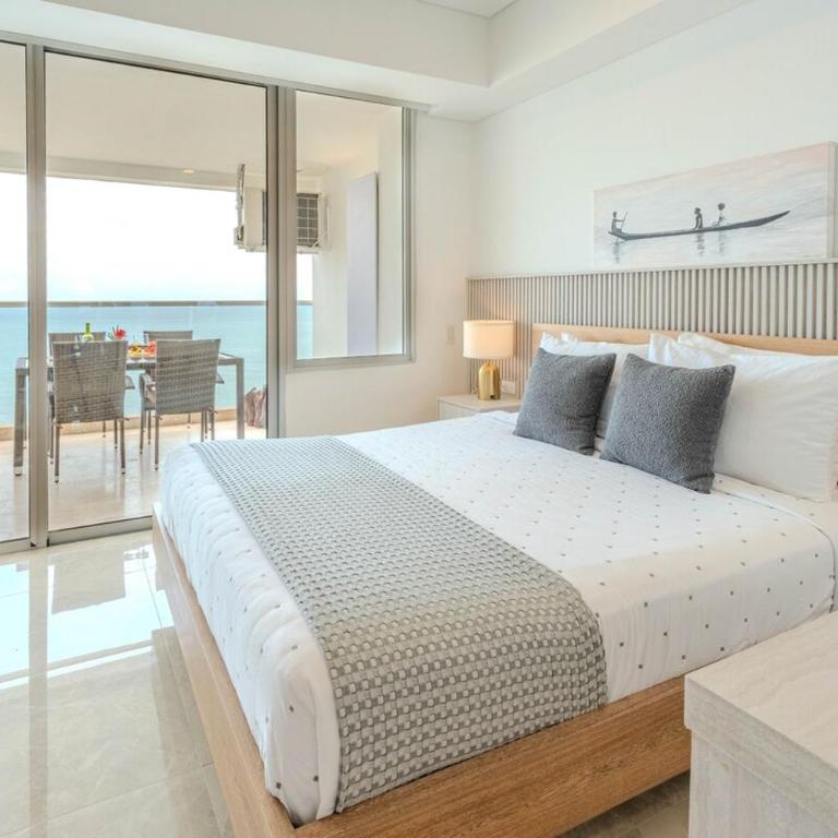 Mar de Luna en Apartamento en Cartagena Beach Resort cerca a la playa con piscina y jacuzzi - One-Bedroom Loft Apartment with One Queen Bed - 37