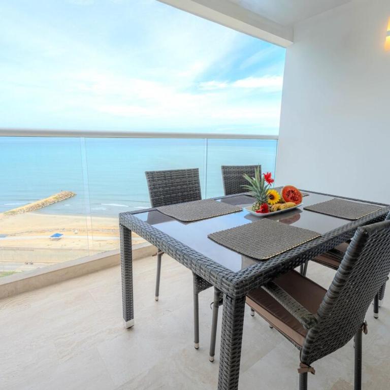 Mar de Luna en Apartamento en Cartagena Beach Resort cerca a la playa con piscina y jacuzzi - One-Bedroom Loft Apartment with One Queen Bed - 50