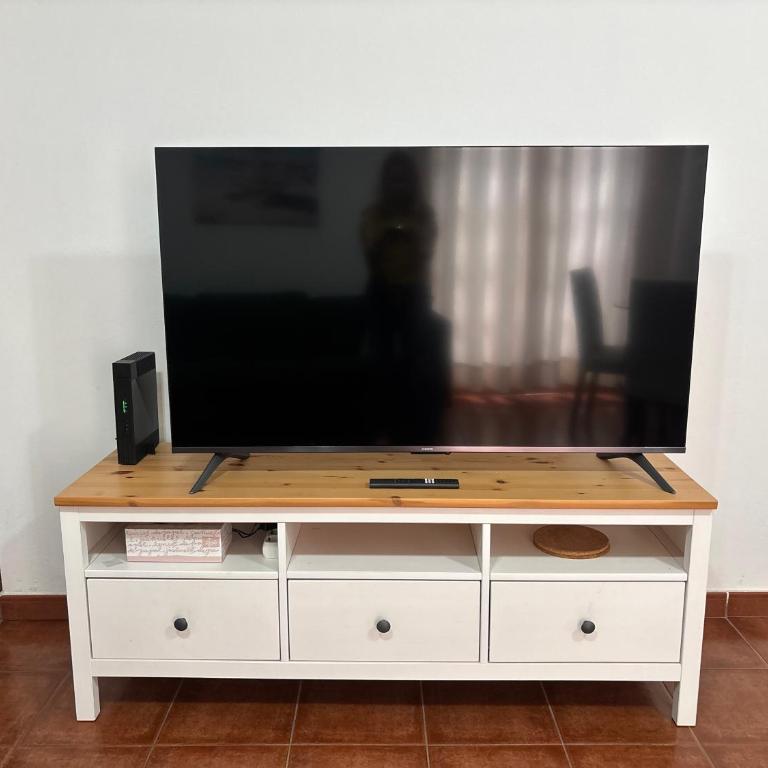 Kiki - Three-Bedroom Apartment - 5