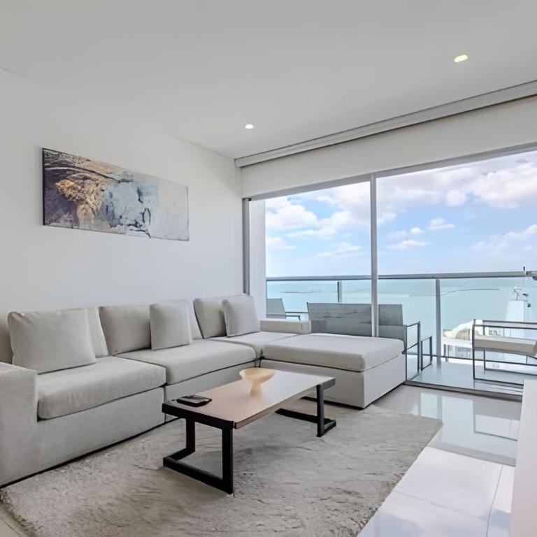 Exclusivo apartamento con vista a la bahía piso 22 - Three-Bedroom Premium Apartment with Balcony - 3