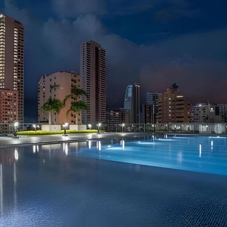Exclusivo apartamento con vista a la bahía piso 22 - Three-Bedroom Premium Apartment with Balcony - 8