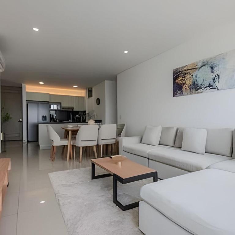 Exclusivo apartamento con vista a la bahía piso 22 - Three-Bedroom Premium Apartment with Balcony - 12